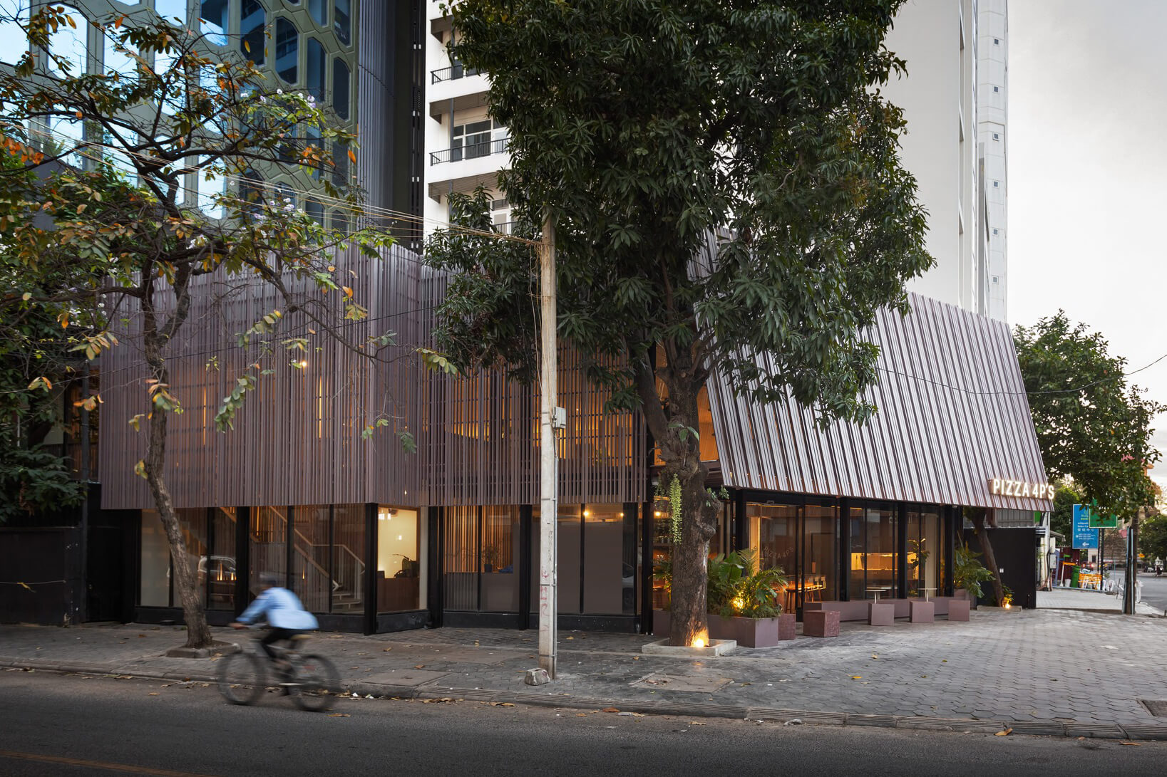 4P's: BKKI Phnom Phen